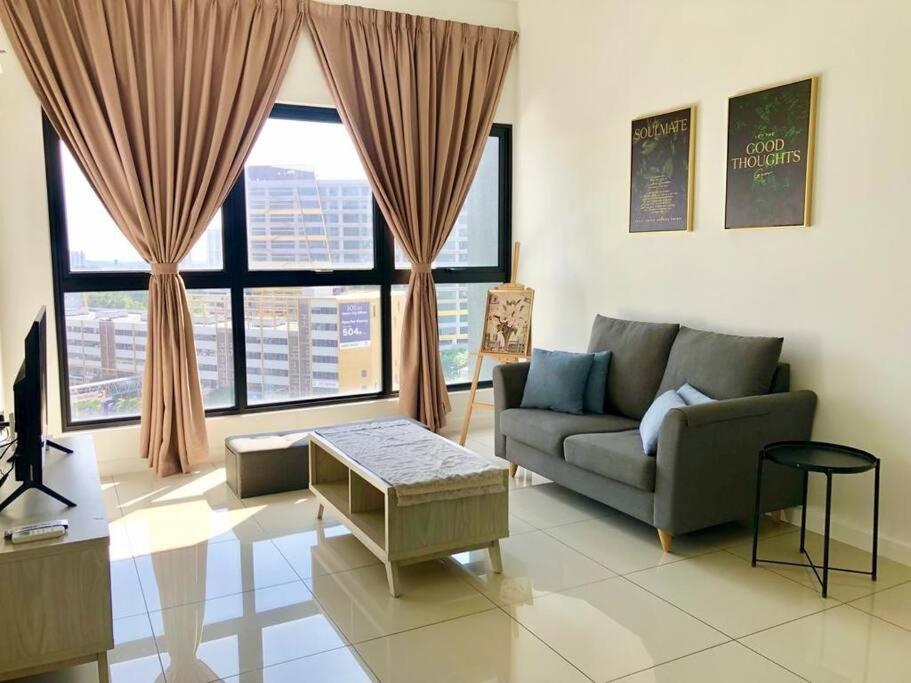 Cozy Mayfair Homestay Puchong Eksteriør billede